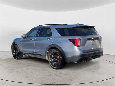 Used 2020 Ford Explorer ST w/ ST Street Pack image 4