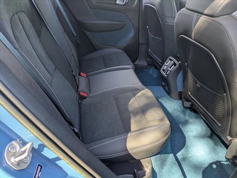 Used 2023 Volvo XC40 Recharge Plus w/ Protection Package Premier image 17
