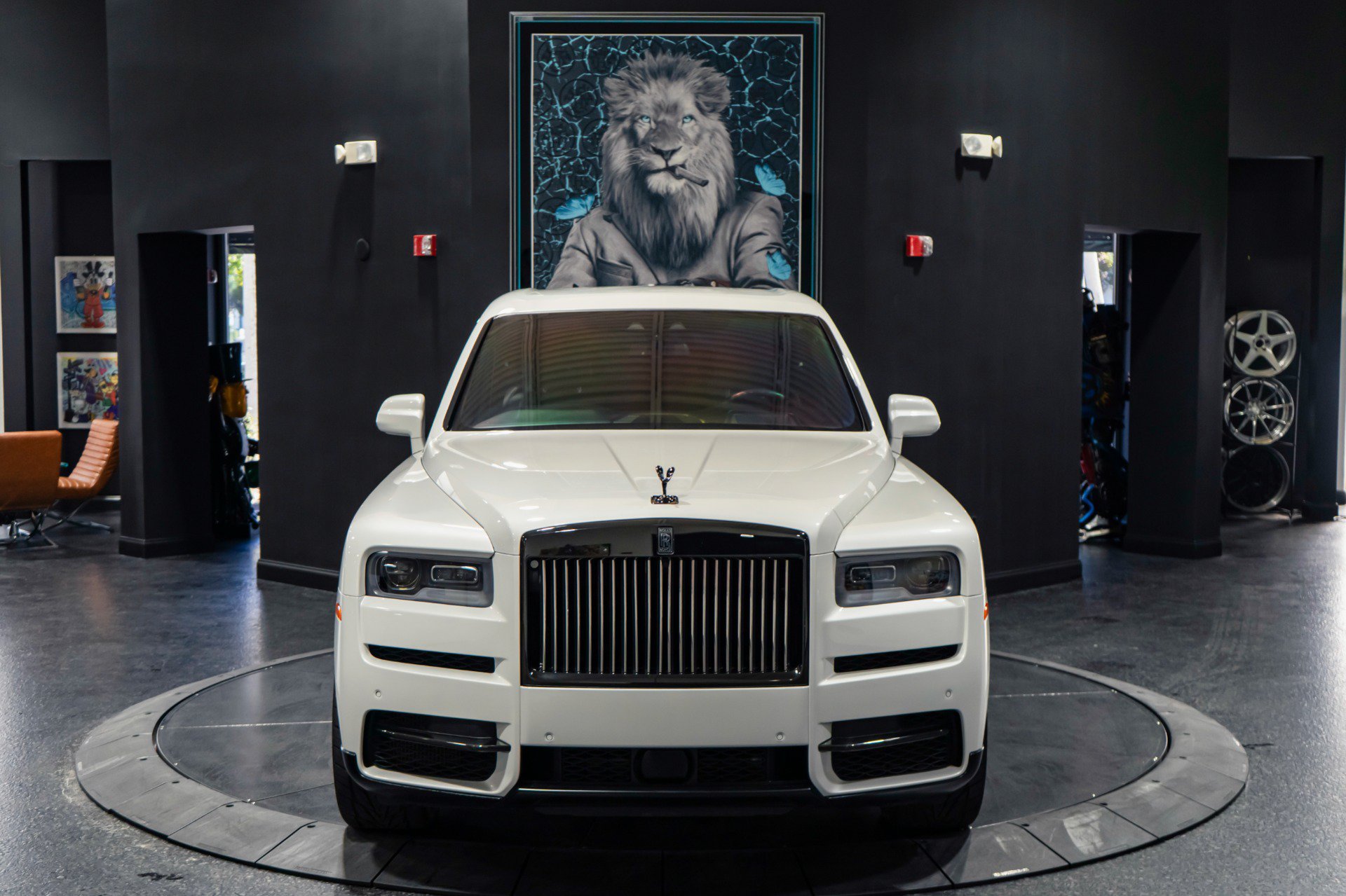 Used 2021 Rolls-Royce Cullinan Black Badge AWD/4WD image 20