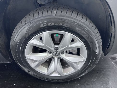 Used 2018 Volkswagen Atlas SE AWD/4WD image 19