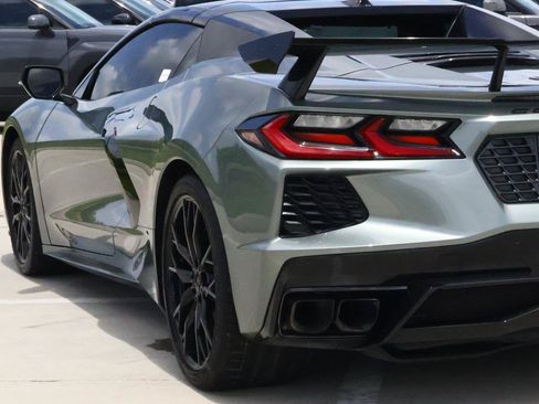 Used 2023 Chevrolet Corvette Stingray Preferred Conv w/ Z51 Performance Package RWD image 9