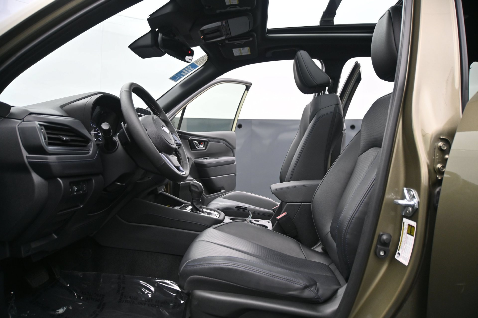 Used 2025 Subaru Forester Limited AWD/4WD image 20