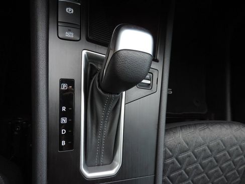Certified 2025 Nissan Kicks SV FWD image 24