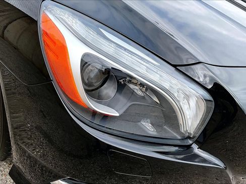 Used 2013 Mercedes-Benz SL 550 image 25
