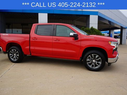 Used 2023 Chevrolet Silverado 1500 LT AWD/4WD image 10