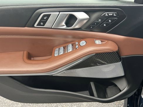 Used 2023 BMW X7 M60i w/ Executive Package image 15