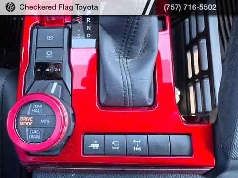 Used 2025 Toyota Tacoma TRD Off-Road w/ TRD Off Road Premium Package AWD/4WD image 23