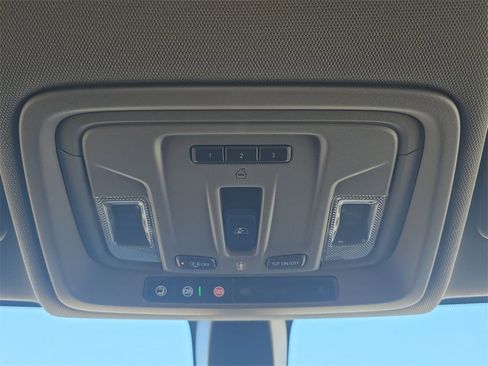 Certified 2020 Chevrolet Silverado 1500 LT w/ All-Star Edition image 36