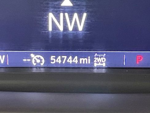 Used 2022 Chevrolet Silverado 1500 LT image 2