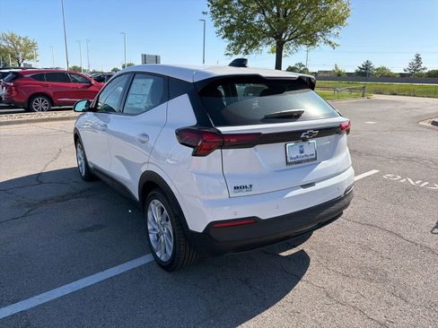 New 2027 Chevrolet Bolt LT w/ Comfort Package FWD image 5