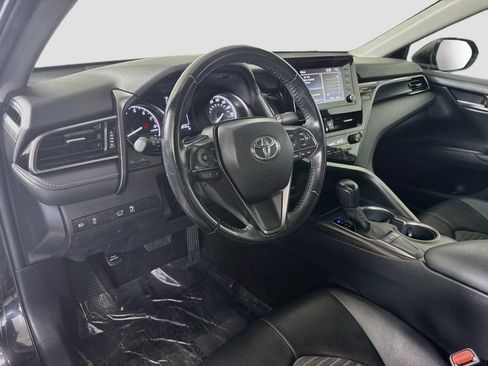 Used 2022 Toyota Camry SE FWD image 22