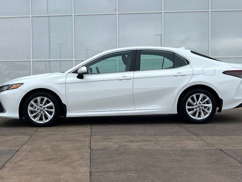 Certified 2023 Toyota Camry LE image 8