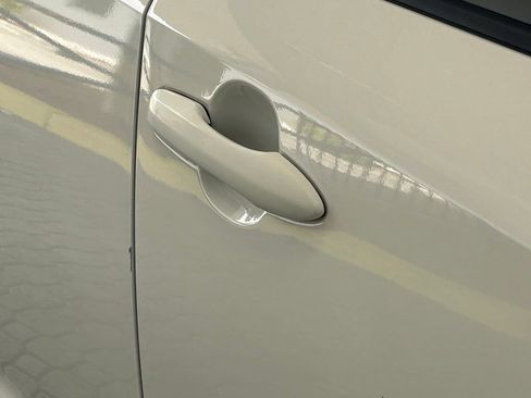 Used 2022 Toyota Corolla LE FWD image 19