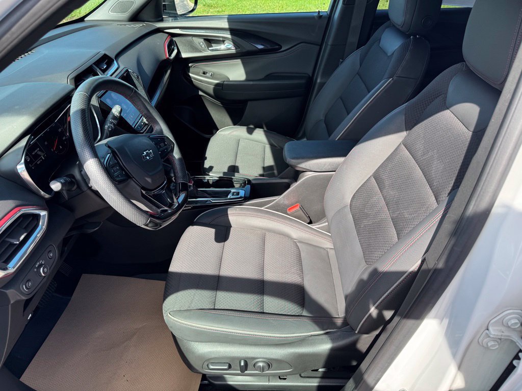 Certified 2023 Chevrolet TrailBlazer RS w/ Convenience Package FWD image 11
