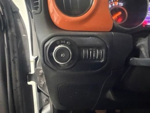 Used 2018 Jeep Wrangler Unlimited Sport AWD/4WD image 21