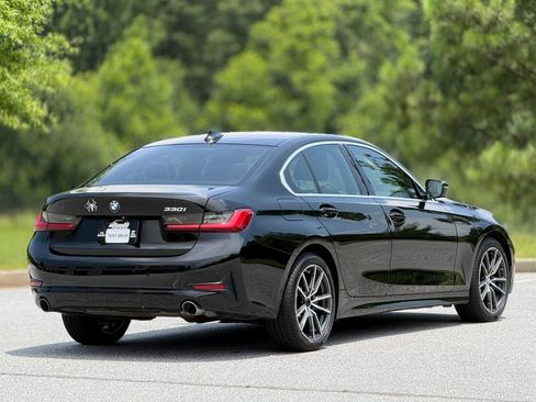 Used 2019 BMW 330i xDrive Sedan w/ Driving Assistance Package AWD/4WD image 10