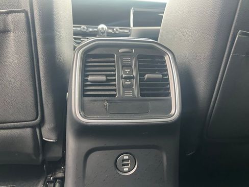 Used 2019 Porsche Macan image 27