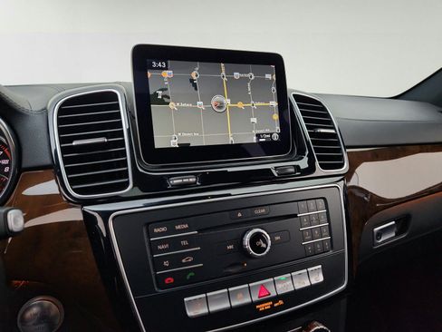 Used 2019 Mercedes-Benz GLS 450 4MATIC image 20