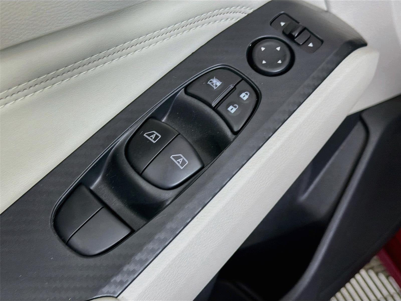 Certified 2019 Nissan Altima 2.5 Platinum FWD image 21
