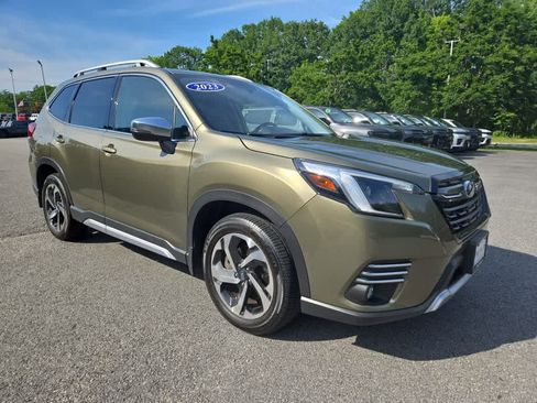 Used 2023 Subaru Forester Touring AWD/4WD image 2