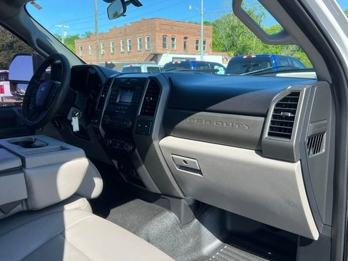 Used 2020 Ford F350 XL w/ Power Equipment Group RWD image 14