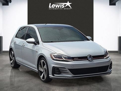 Used 2020 Volkswagen GTI SE FWD image 6