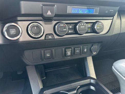 Certified 2021 Toyota Tacoma TRD Sport w/ Blackout Package (TMS) AWD/4WD image 29