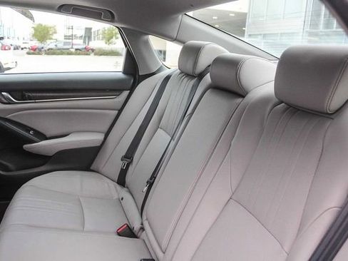 Used 2018 Honda Accord EX-L image 23