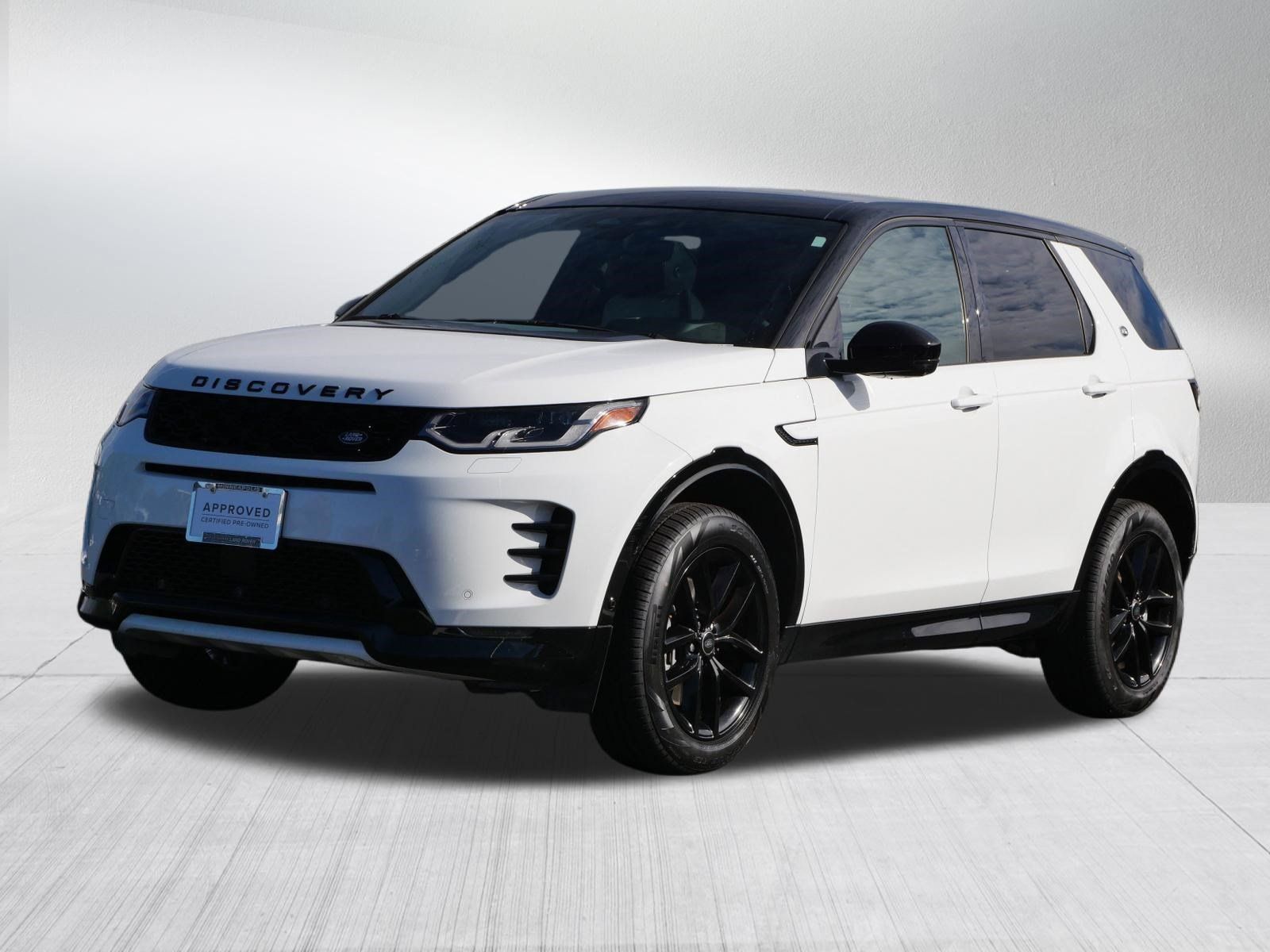 Used 2025 Land Rover Discovery Sport Dynamic SE AWD/4WD image 1