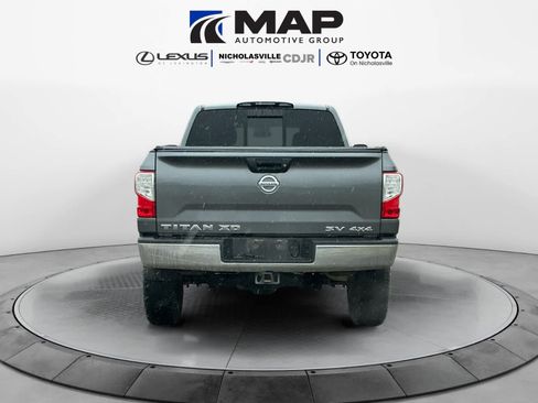 Used 2017 Nissan Titan SV AWD/4WD image 4