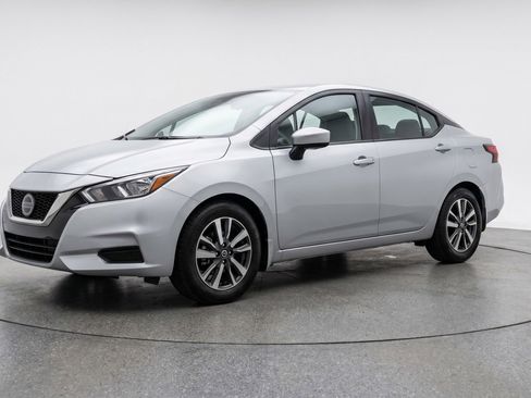 Used 2025 Nissan Versa SV FWD image 3