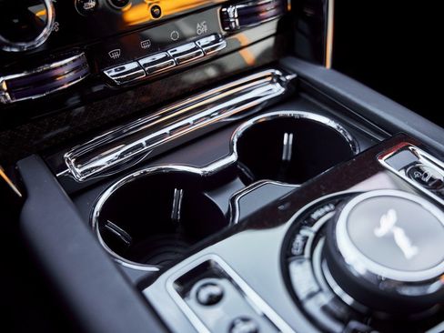 Used 2022 Rolls-Royce Cullinan Black Badge w/ Dark Exterior Package image 63