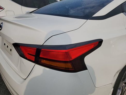 Used 2020 Nissan Altima 2.5 S FWD image 16