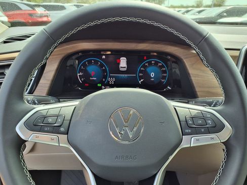 New 2026 Volkswagen Atlas SE image 15