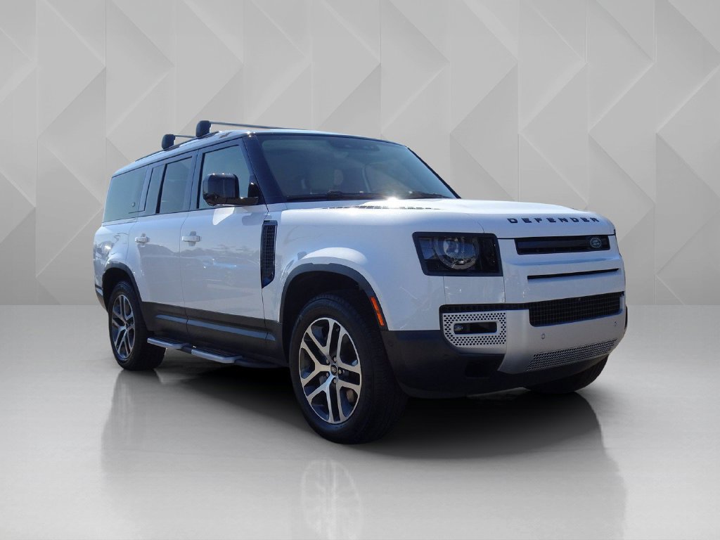Used 2023 Land Rover Defender 130 SE AWD/4WD image 7