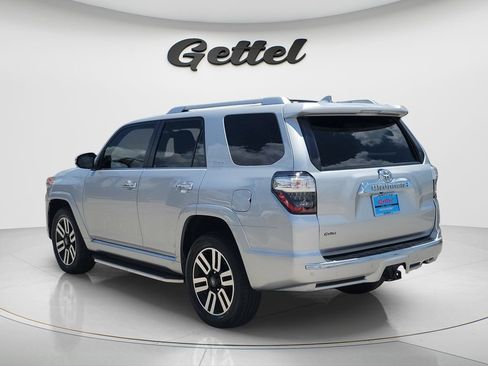 Used 2017 Toyota 4Runner Limited AWD/4WD image 7