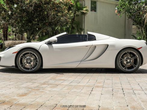 Used 2014 McLaren MP4-12C Spider RWD image 3