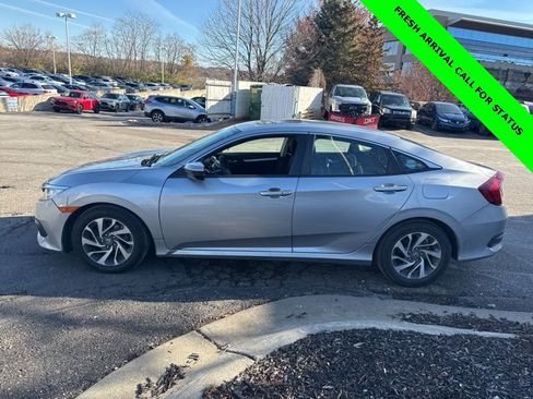 Used 2016 Honda Civic EX image 3
