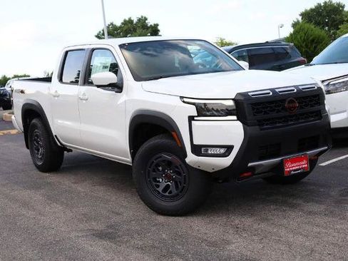 New 2026 Nissan Frontier PRO-4X w/ Pro Premium Package AWD/4WD image 2