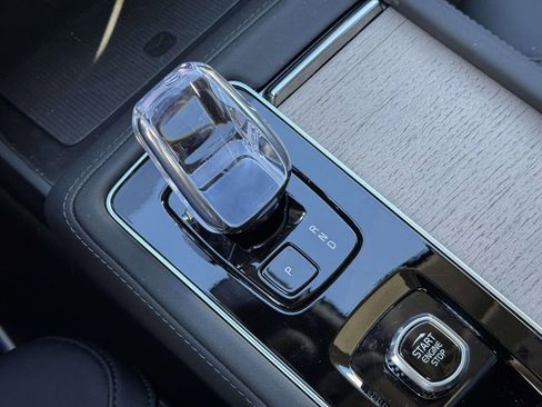 Certified 2026 Volvo XC90 B6 Plus w/ Protection Package Premier image 28