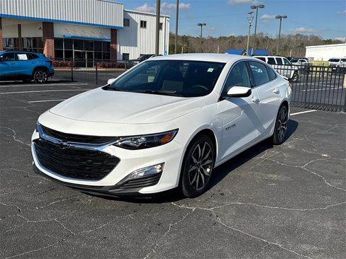 Used 2024 Chevrolet Malibu RS w/ LPO, Floor Liner Package image 2