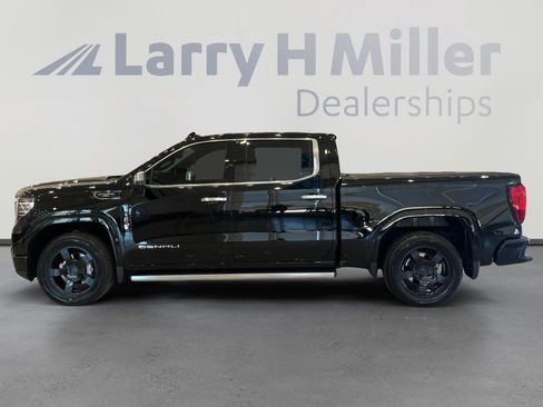 Used 2024 GMC Sierra 1500 Denali Ultimate image 2