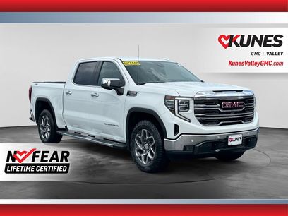 New 2026 GMC Sierra 1500 SLT w/ SLT Premium Plus Package