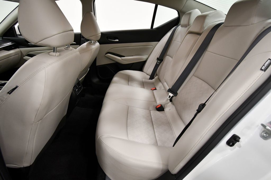 Used 2024 Nissan Altima 2.5 SL AWD/4WD image 15