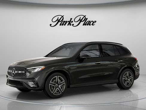 Certified 2026 Mercedes-Benz GLC 300 image 2