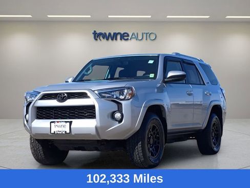 Used 2018 Toyota 4Runner SR5 AWD/4WD image 1