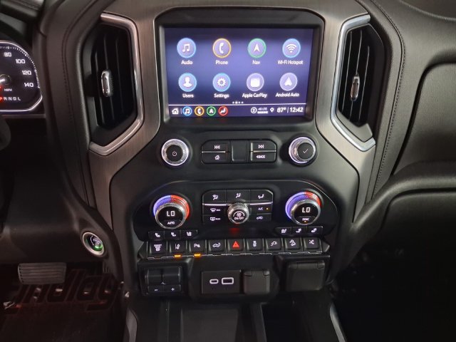 Used 2022 GMC Sierra 2500 Denali w/ Denali Black Diamond Edition AWD/4WD image 22