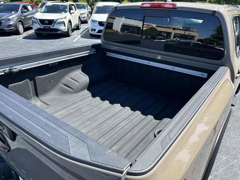 Used 2023 Nissan Frontier Pro-X w/ Pro-X Premium Package RWD image 11