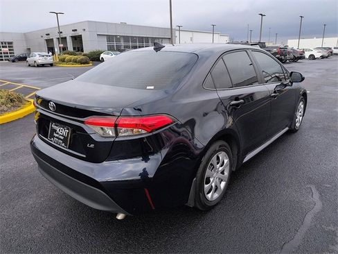 Certified 2025 Toyota Corolla LE image 7