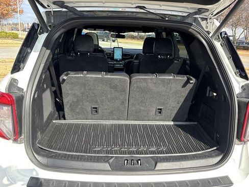 Used 2022 Ford Explorer ST w/ Equipment Group 401A image 8